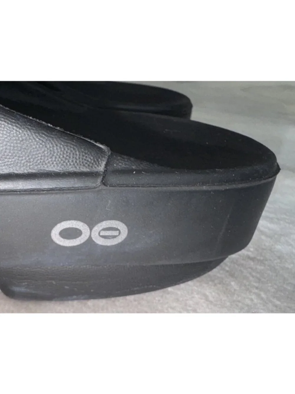 Oofos OOAHH Sandals Unisex Recovery Slide Shoes Black Unisex Men’s 6 Women’s 8